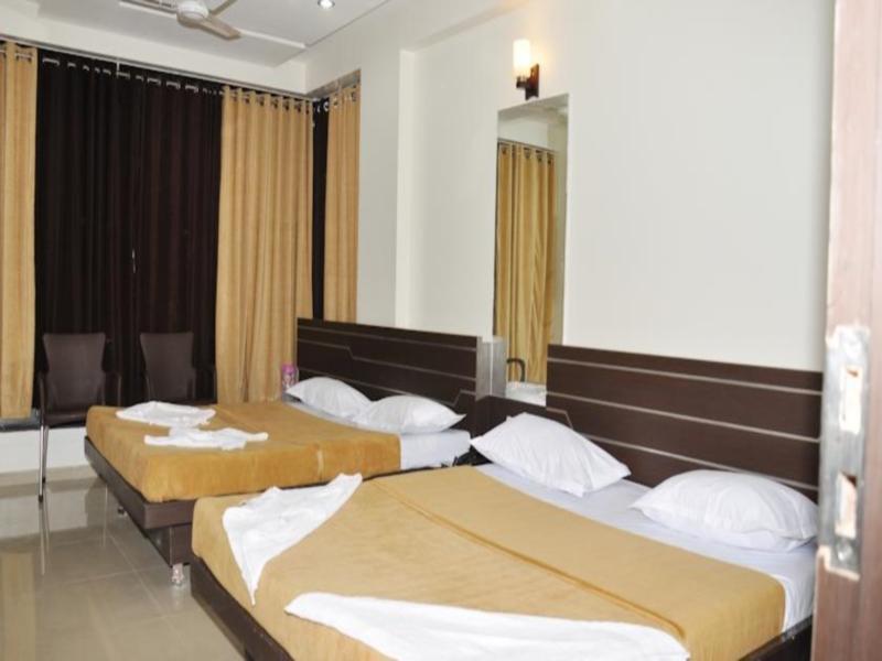 Hotel Sai Govind Širdi Exteriér fotografie